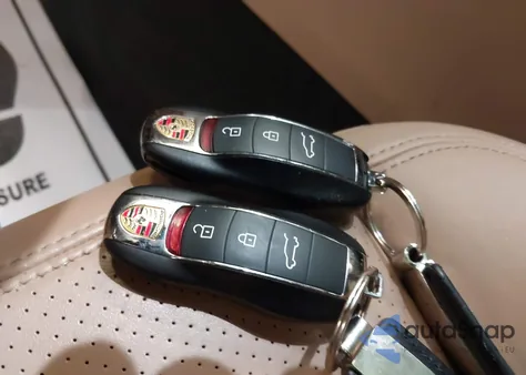 2021 Porsche Macan z USA, uszkodzony, nr VIN WP1AA2A5XMLB07776